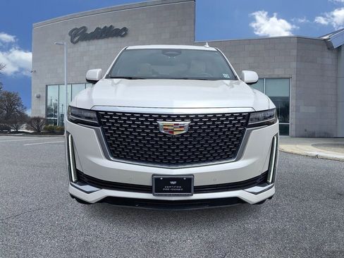 Certified 2023 Cadillac Escalade Premium Luxury image 2