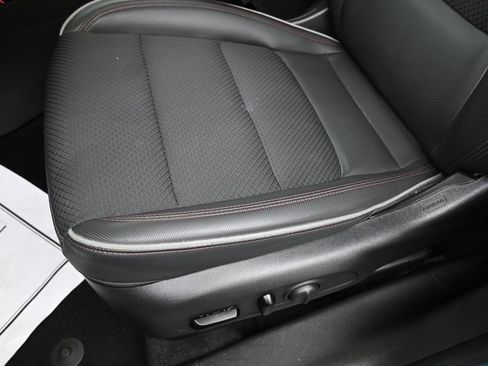 Used 2021 Chevrolet TrailBlazer RS FWD image 21