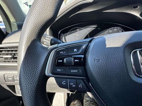 Certified 2018 Honda Accord LX image 30