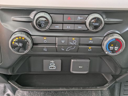 Used 2025 Ford F250 XL w/ XL Chrome Package RWD image 21