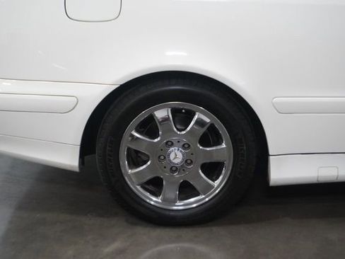 Used 2002 Mercedes-Benz CLK 320 Cabriolet w/ K4 Opt Pkg image 11