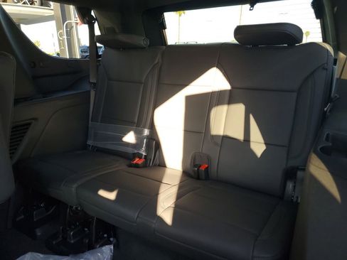 New 2026 Chevrolet Tahoe Z71 w/ Z71 Off-Road Package AWD/4WD image 16