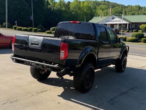 Used 2012 Nissan Frontier SV AWD/4WD image 7