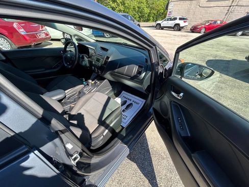 Used 2015 Kia Forte LX w/ Popular Package FWD image 9