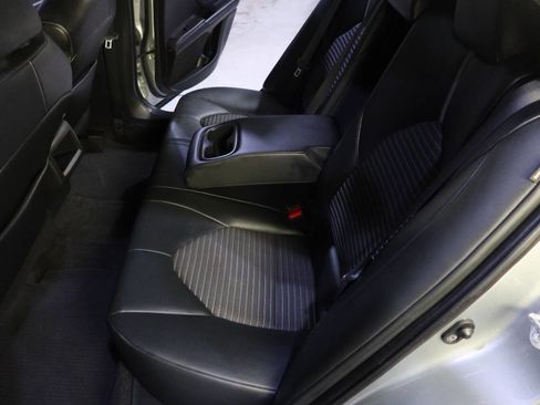 Used 2022 Toyota Camry SE image 16