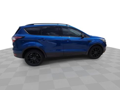 Used 2017 Ford Escape Titanium FWD image 9