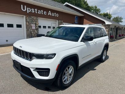 Used 2023 Jeep Grand Cherokee Laredo w/ Luxury Tech Group I