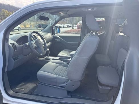 Used 2019 Nissan Frontier S image 43