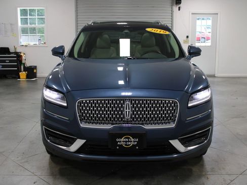 Used 2019 Lincoln Nautilus Reserve FWD image 3