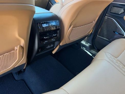 Used 2023 Jeep Grand Cherokee Summit AWD/4WD image 15