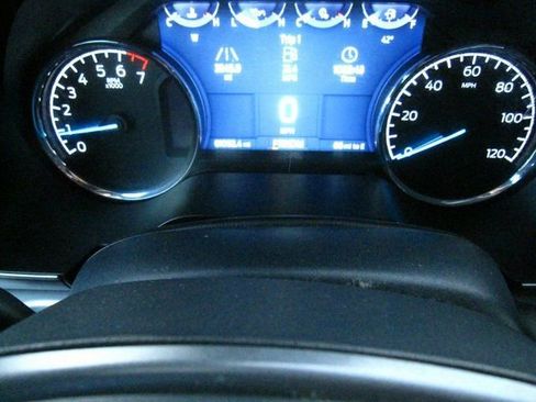 Used 2022 Ford F150 XLT w/ Equipment Group 302A High image 12