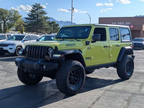 Used 2023 Jeep Wrangler Unlimited w/ Convenience Group AWD/4WD image 10