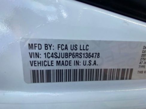 Used 2024 Jeep Wagoneer Series II w/ Flexible Seating Group RWD image 27