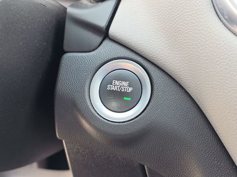 Used 2019 Chevrolet Equinox LS FWD image 31