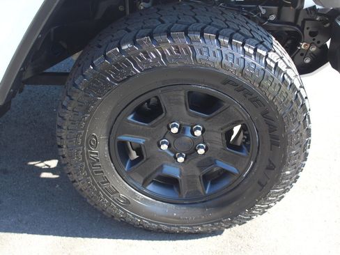 Used 2021 Jeep Gladiator Mojave image 26