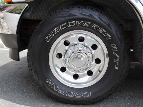 Used 2001 Ford F250 Lariat RWD image 23