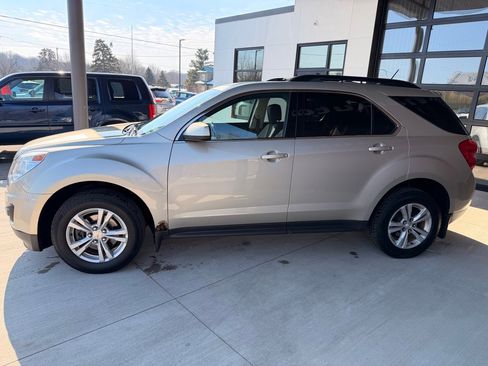 Used 2015 Chevrolet Equinox LT w/ Driver Convenience Package image 4