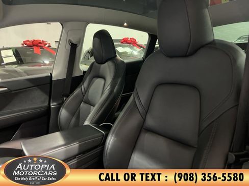Used 2023 Tesla Model Y AWD image 11