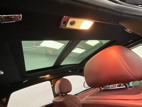 Used 2015 Rolls-Royce Ghost image 41