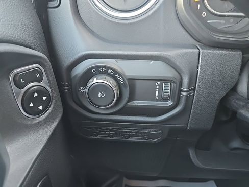 New 2026 Jeep Wrangler Unlimited Sahara AWD/4WD image 44