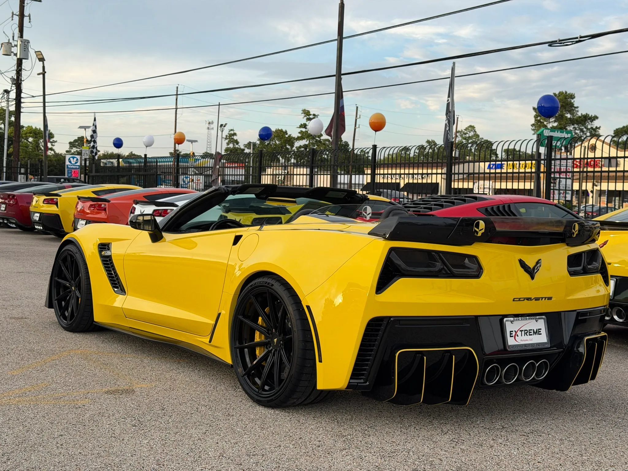 Used 2016 Chevrolet Corvette Z06 w/ 3LZ Preferred Equipment Group RWD image 8