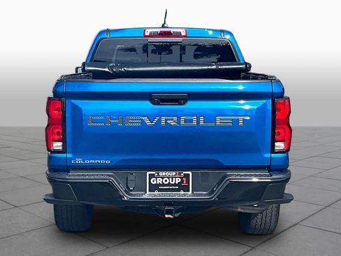 Used 2023 Chevrolet Colorado Z71 w/ Z71 Convenience Package 2 AWD/4WD image 5