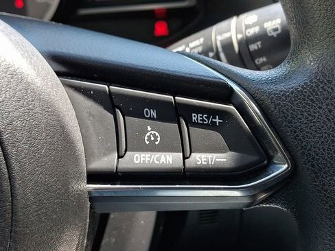 Used 2017 MAZDA MAZDA3 Sport FWD image 23
