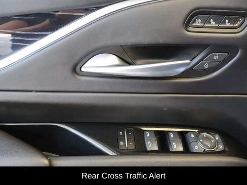 Used 2023 Cadillac Escalade ESV V AWD/4WD image 27