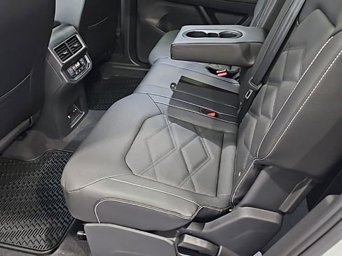 New 2026 Volkswagen Atlas SE image 24