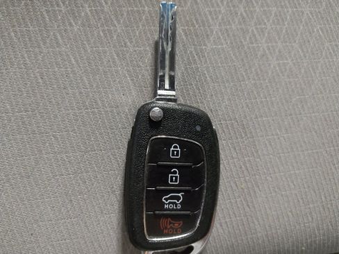 Used 2017 Hyundai Tucson SE FWD image 32