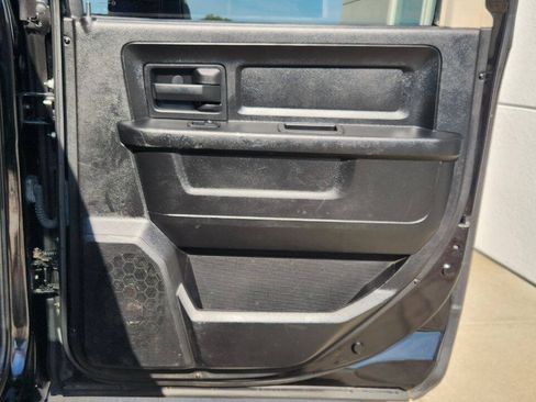 Used 2014 RAM 1500 Express w/ Black Ram 1500 Express Group AWD/4WD image 23