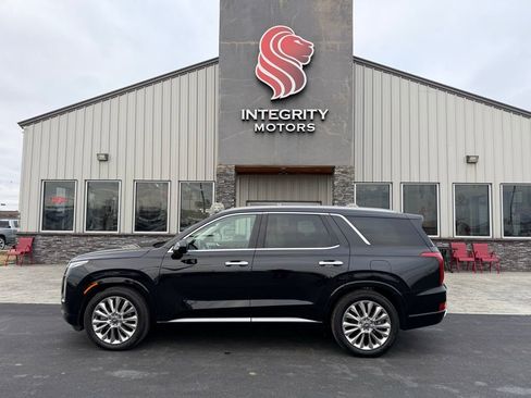 Used 2020 Hyundai Palisade Limited image 1