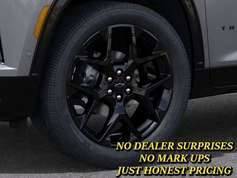 New 2026 Chevrolet Traverse RS FWD image 9