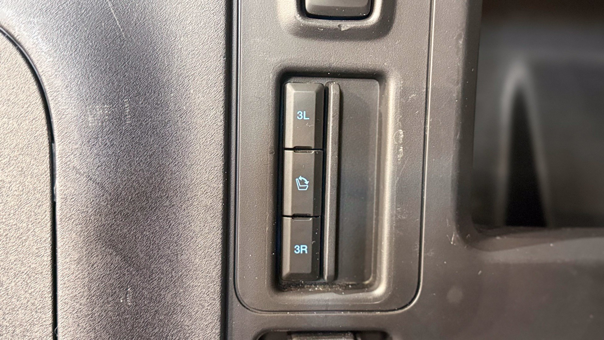Used 2025 Ford Expedition Max Active AWD/4WD image 43