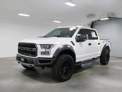 Used 2019 Ford F150 Raptor w/ Equipment Group 801A Mid AWD/4WD image 4
