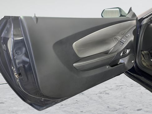 Used 2013 Chevrolet Camaro LT RWD image 9