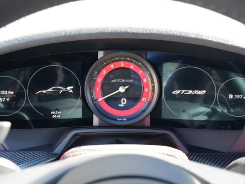 Used 2025 Porsche 911 GT3 RS image 22