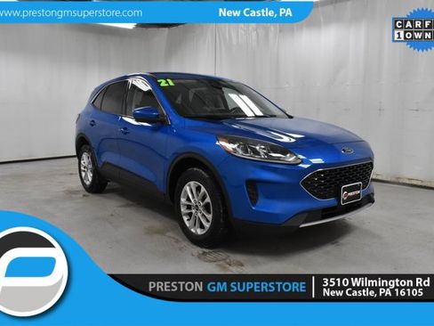 Used 2021 Ford Escape SE w/ Cold Weather Package image 1