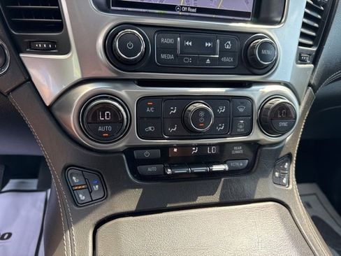 Certified 2020 Chevrolet Suburban Premier w/ Premier 6.2L Value Package image 17