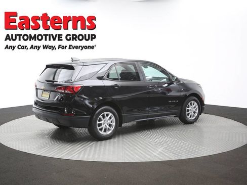 Used 2022 Chevrolet Equinox LS w/ LS Convenience Package FWD image 41