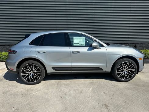 Used 2026 Porsche Macan AWD/4WD image 10