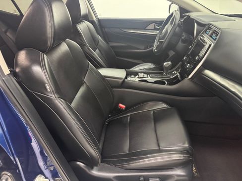 Used 2020 Nissan Maxima 3.5 SV w/ Floor Mat Group FWD image 16