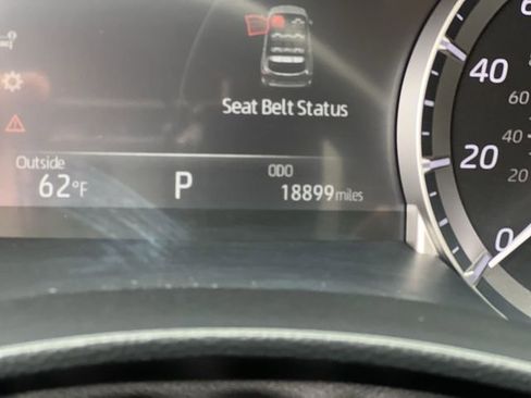 Used 2023 Toyota Highlander XLE image 13