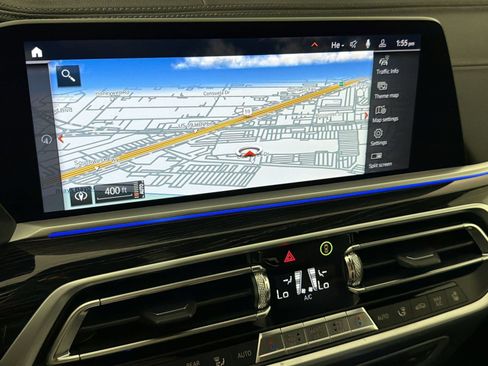 Used 2022 BMW X7 xDrive40i w/ M Sport Package AWD/4WD image 20