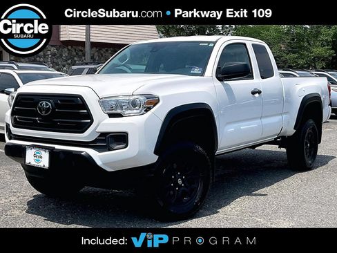 Used 2019 Toyota Tacoma SR w/ SX Package AWD/4WD image 1
