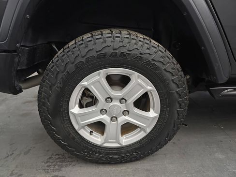 Used 2018 Jeep Wrangler Unlimited Sport S AWD/4WD image 17