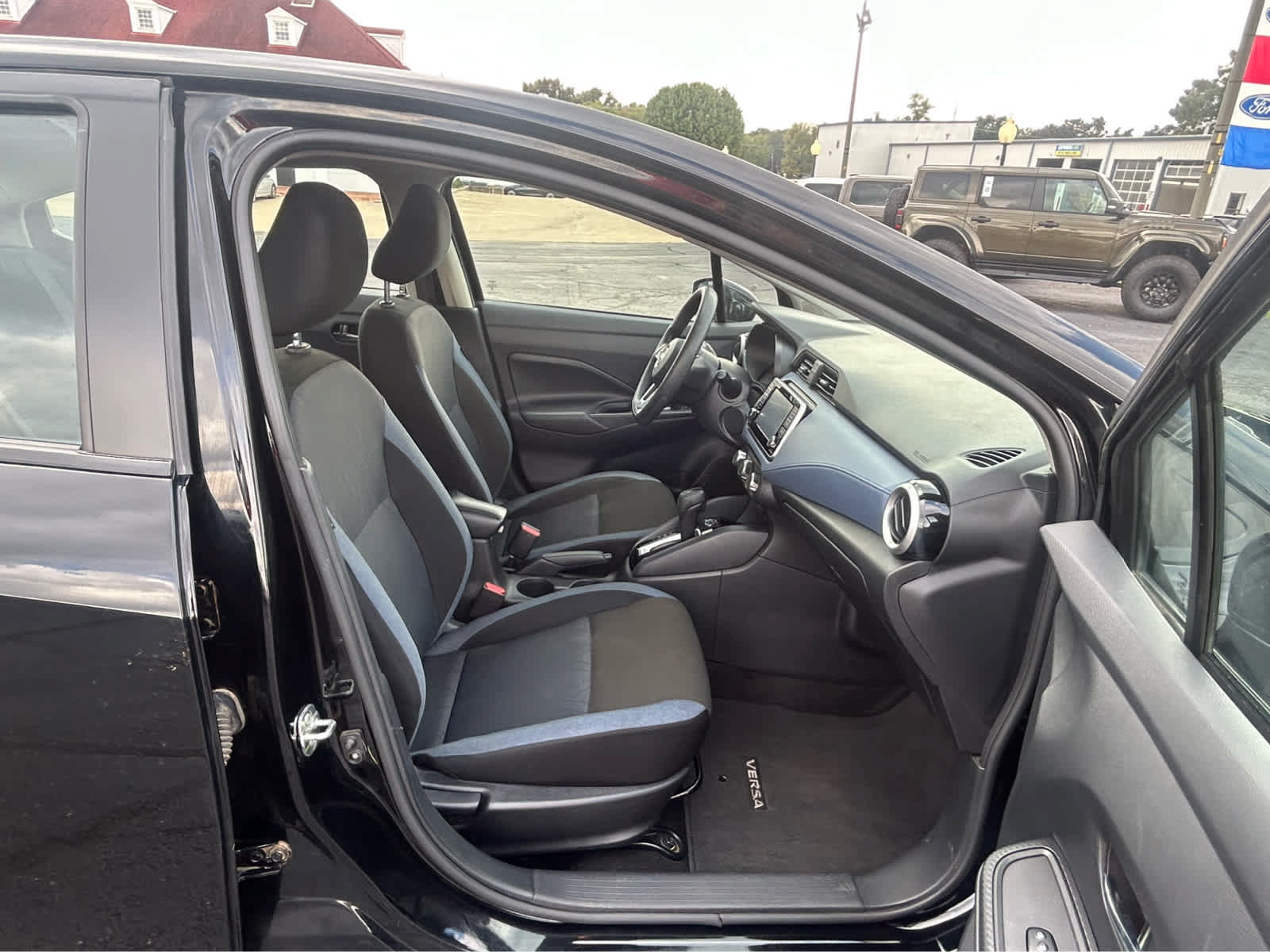 Used 2024 Nissan Versa SV FWD image 13