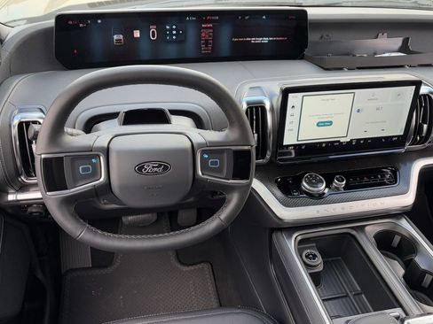 New 2026 Ford Expedition Platinum w/ Stealth Appearance Package image 11