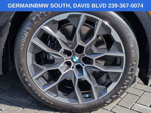 Used 2025 BMW X7 M60i AWD/4WD image 12