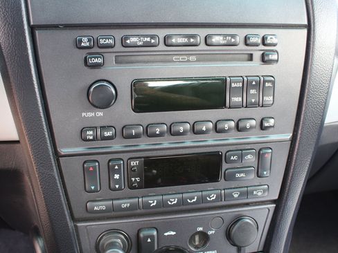 Used 2005 Ford Thunderbird RWD image 13